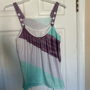 Super cute top suppose to be a 2Xl but I think it’s only a Large